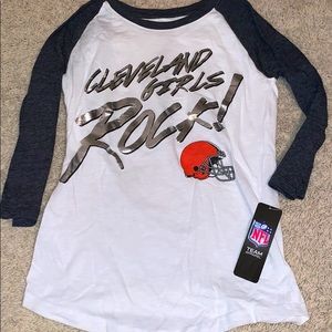 women’s medium Cleveland Browns 3/4 sleeve